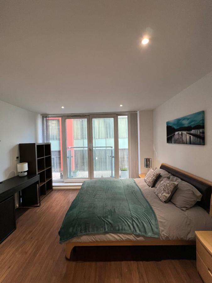 Royal Victoria Flat2 Apartment London Exterior photo